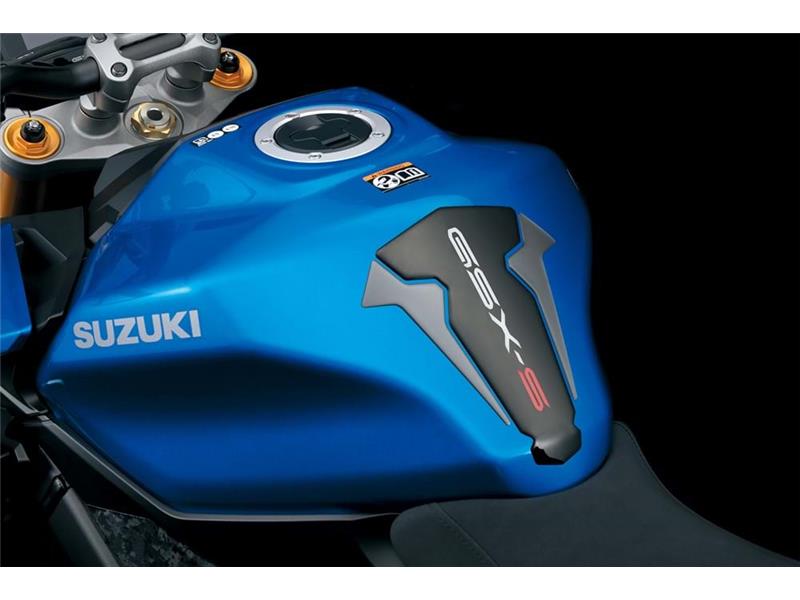 Fuel tank pad - A&D Motorcycles