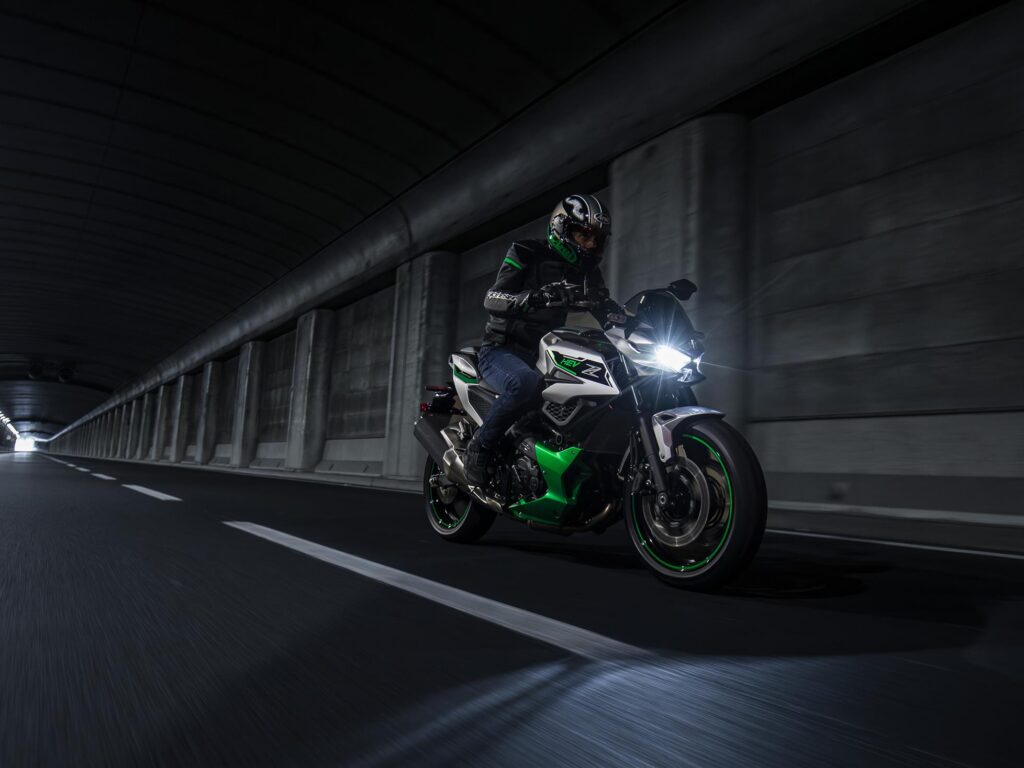 2024 Z 7 Hybrid Performance