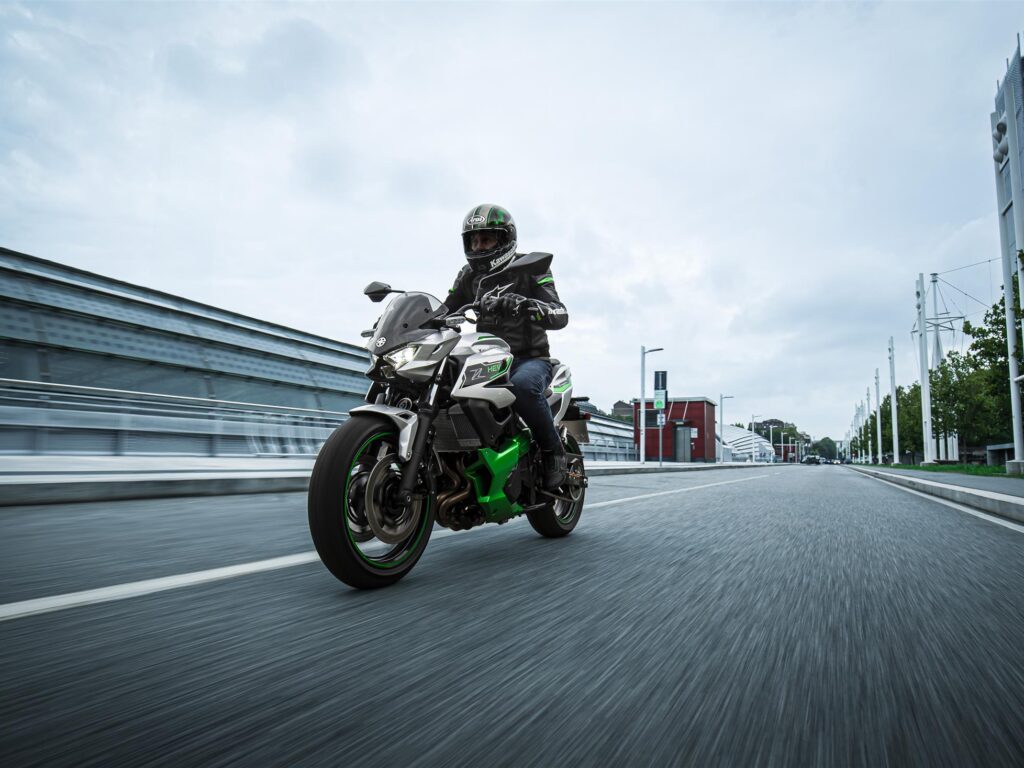 2024 Z 7 Hybrid Performance