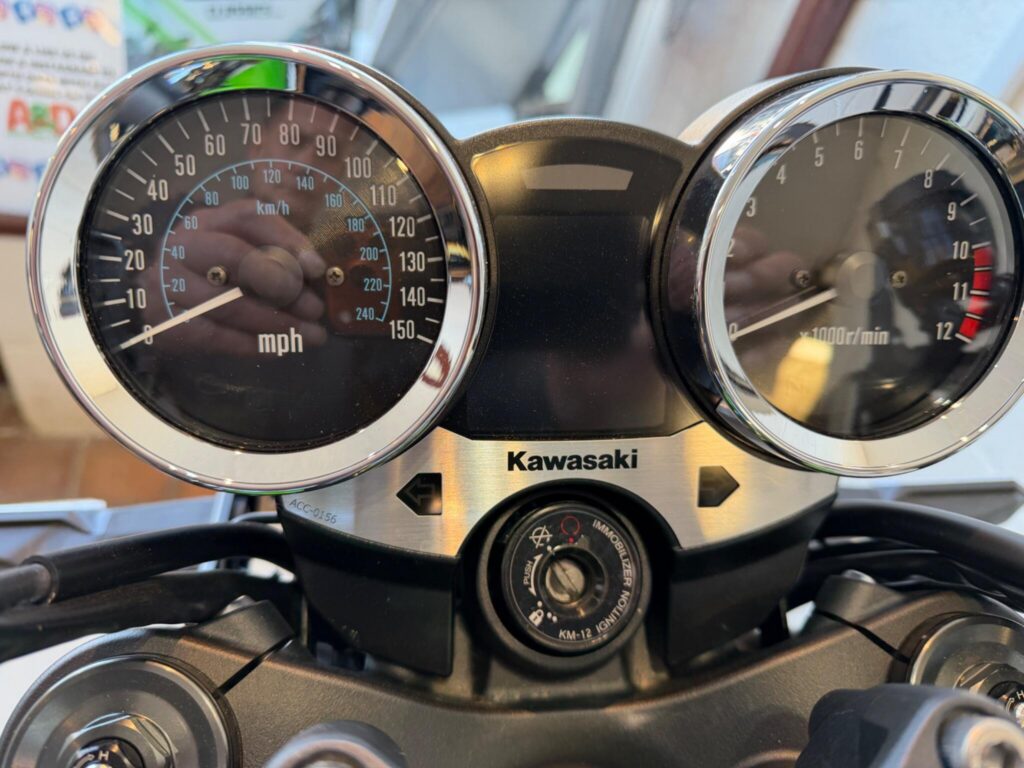 2025 Kawasaki Z900 RS