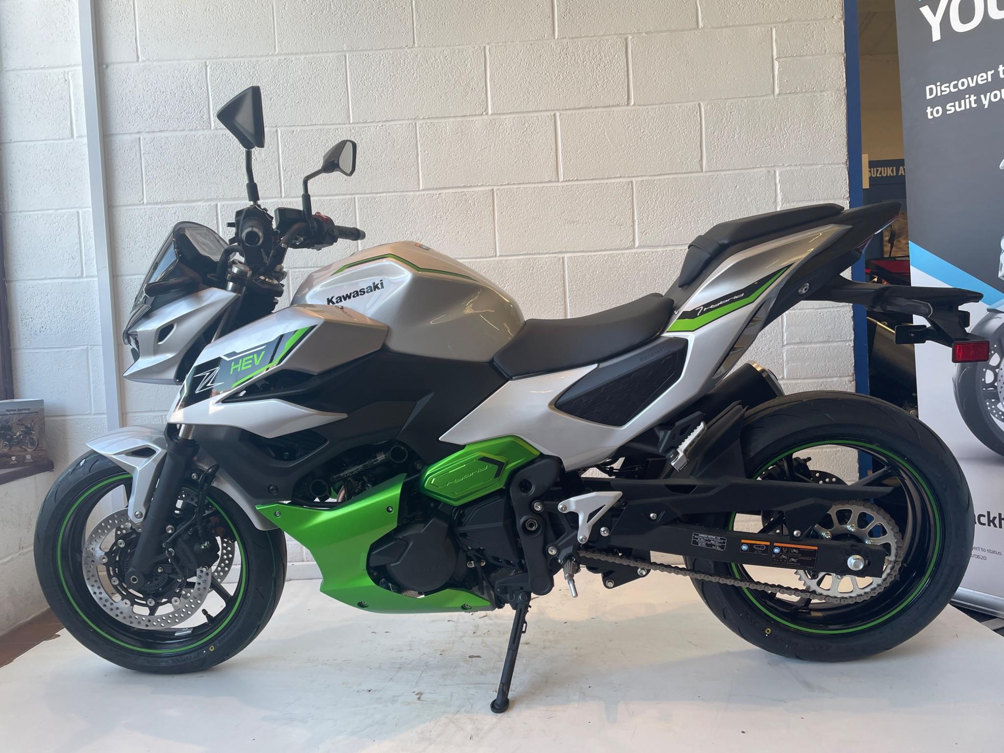 New Kawasaki Z7 Hybrid
