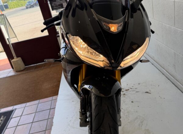 2019 Triumph Daytona Moto2 765
