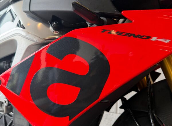 2019 Aprilia Tuono 1100 V4