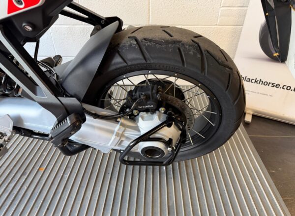 2025 Moto Guzzi Stelvio