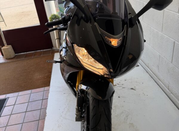 2019 Triumph Daytona Moto2 765