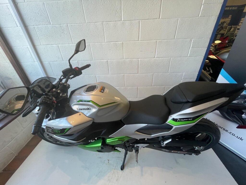 New Kawasaki Z7 Hybrid