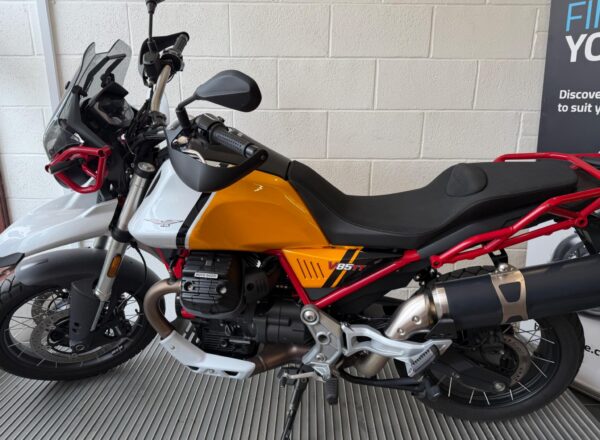 2022 Moto Guzzi V85