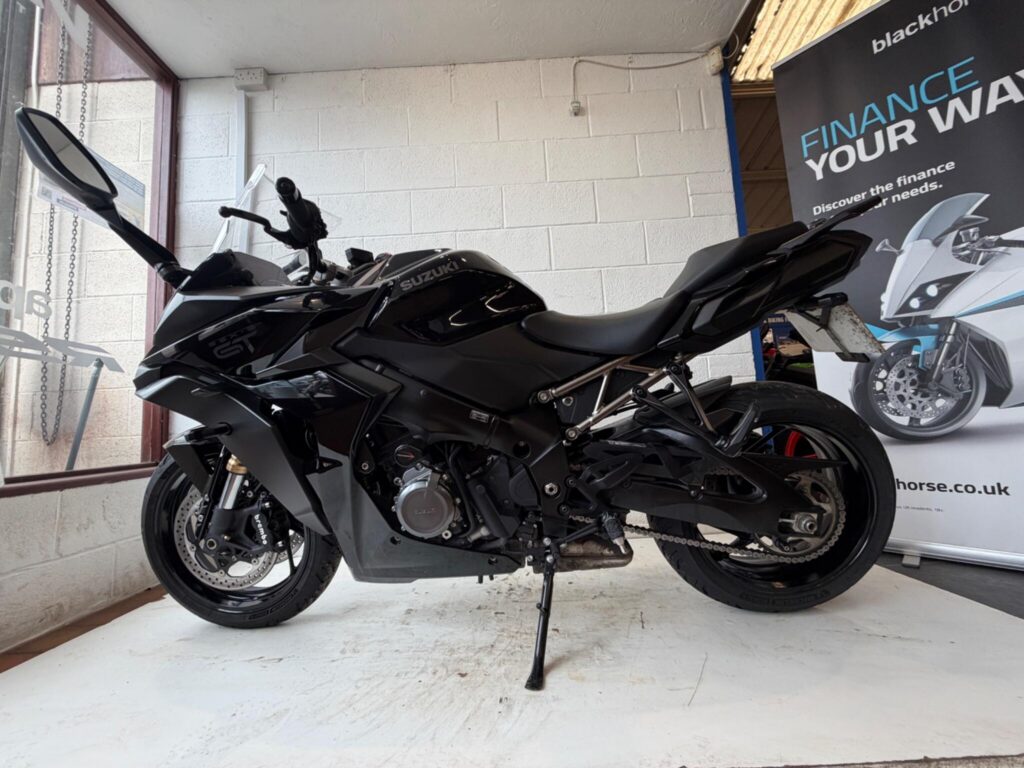 2023 Suzuki GSX-S1000GT