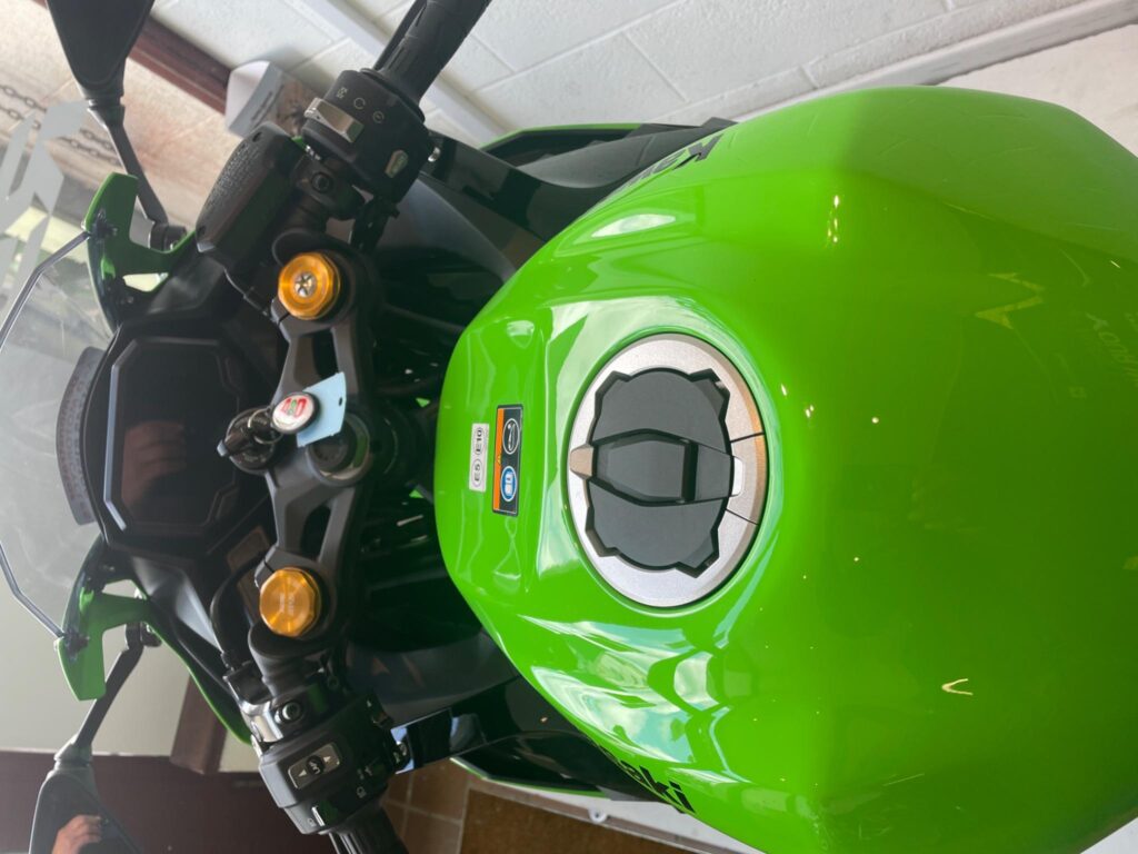 2025 Kawasaki Ninja ZX-4RR