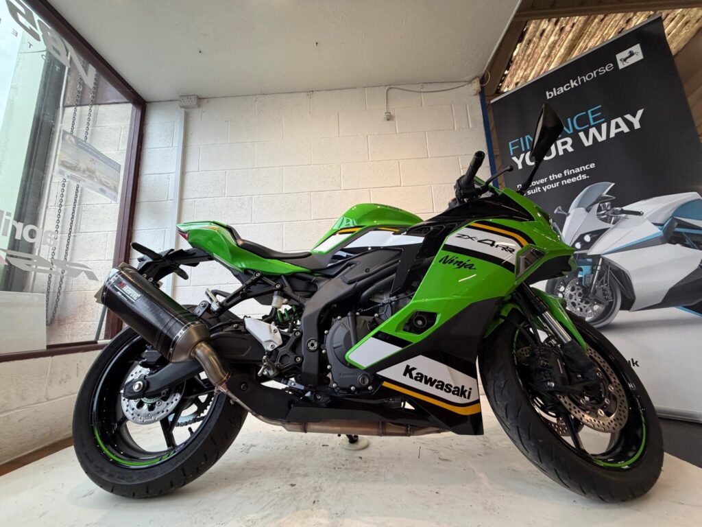 2025 Kawasaki Ninja ZX-4RR