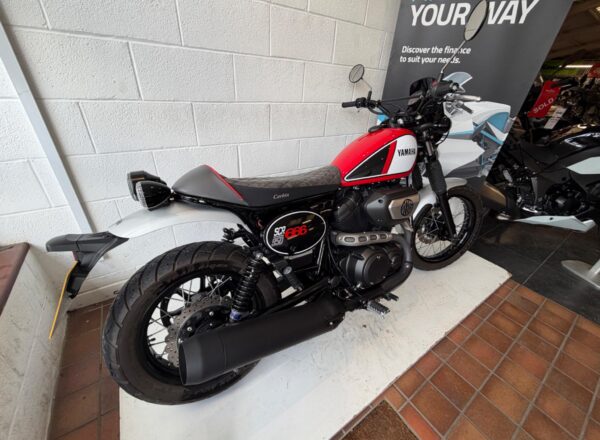 2017 Yamaha SCR 950