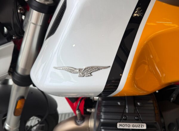 2022 Moto Guzzi V85