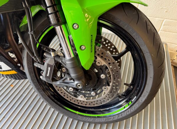 2025 Kawasaki Ninja ZX-4RR