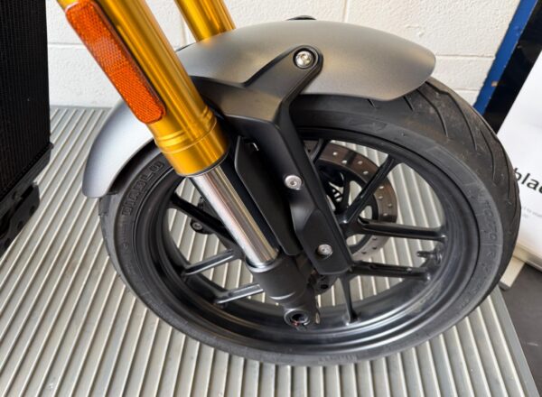 2024 Triumph Speed 400