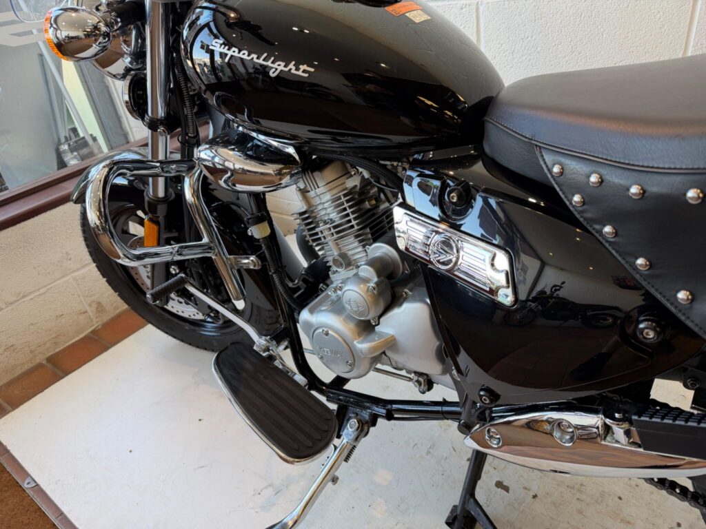 2025 Keeway Superlight 125