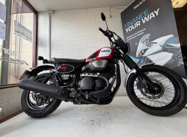 2017 Yamaha SCR 950