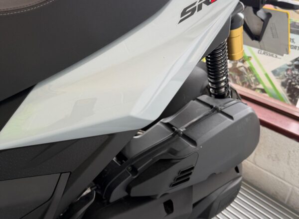 2026 Aprilia SR GT 400