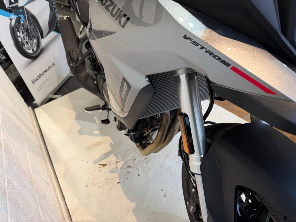 2025 Suzuki V-Strom 800