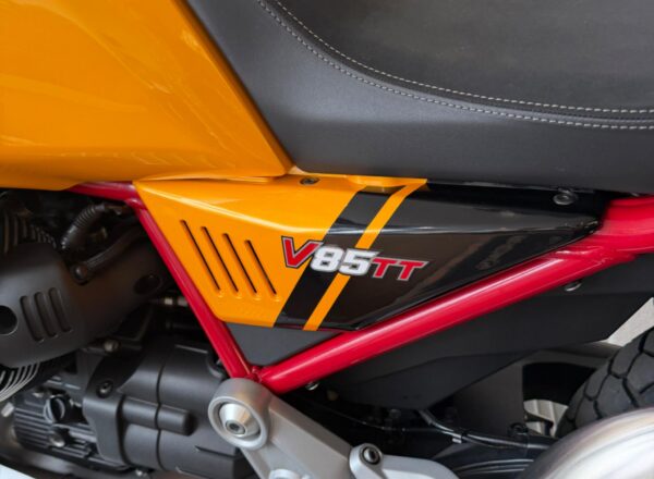 2022 Moto Guzzi V85