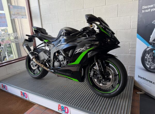 2025 Kawasaki Ninja ZX-6R