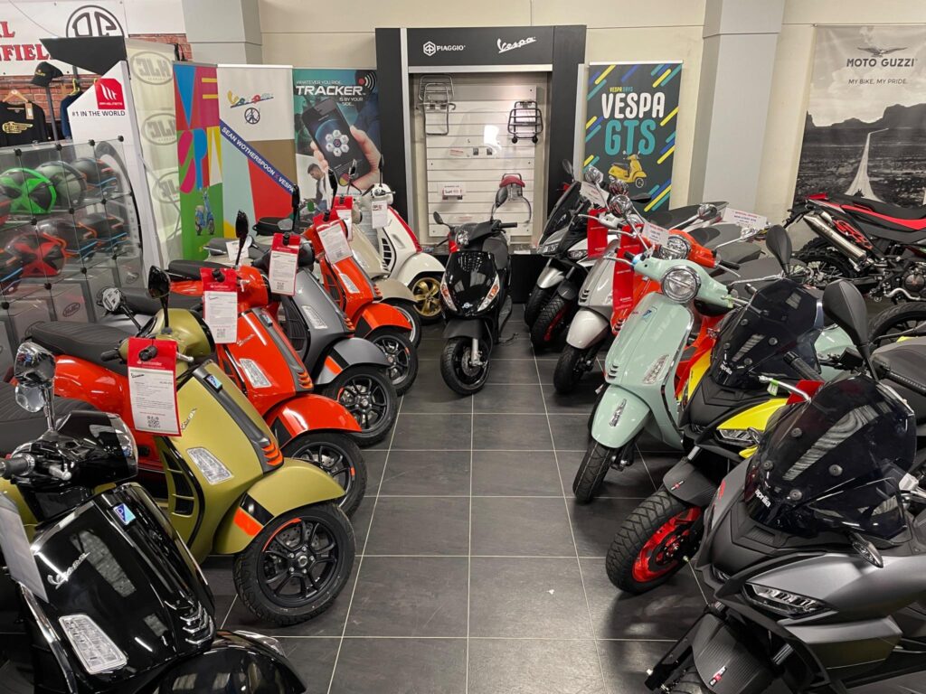 2023 Piaggio MP3 300