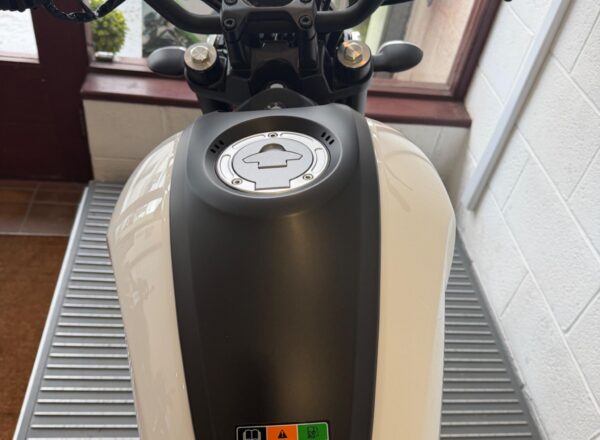 2025 Yamaha XSR125