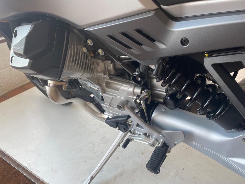 2025 Moto Guzzi Stelvio