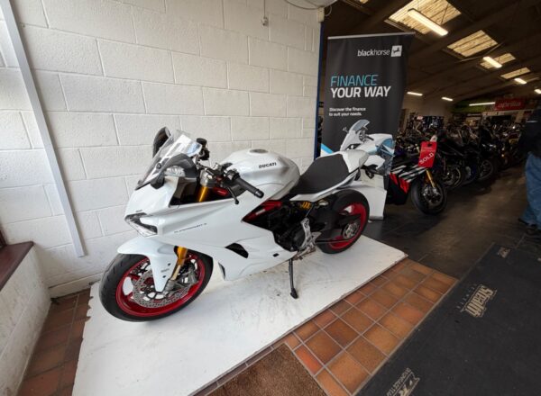 2017 Ducati Supersport S
