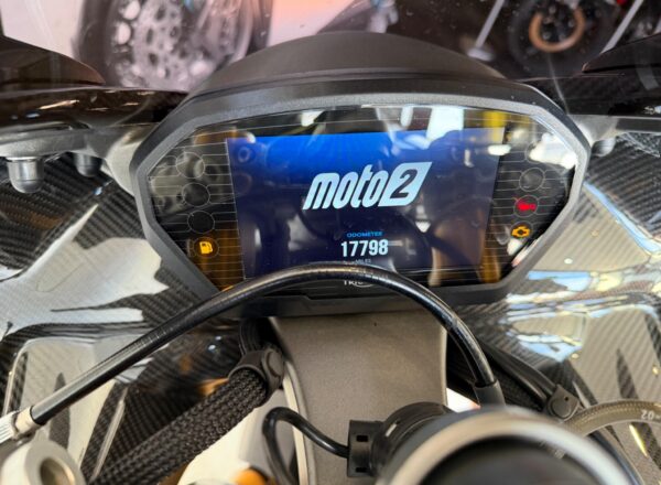 2019 Triumph Daytona Moto2 765