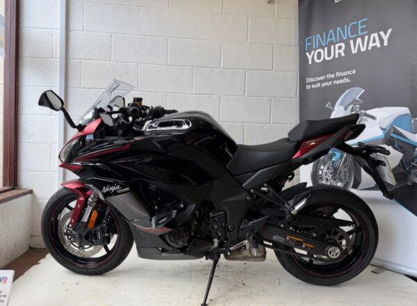 2023 Kawasaki Ninja 1000SX