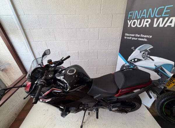 2023 Kawasaki Ninja 1000SX