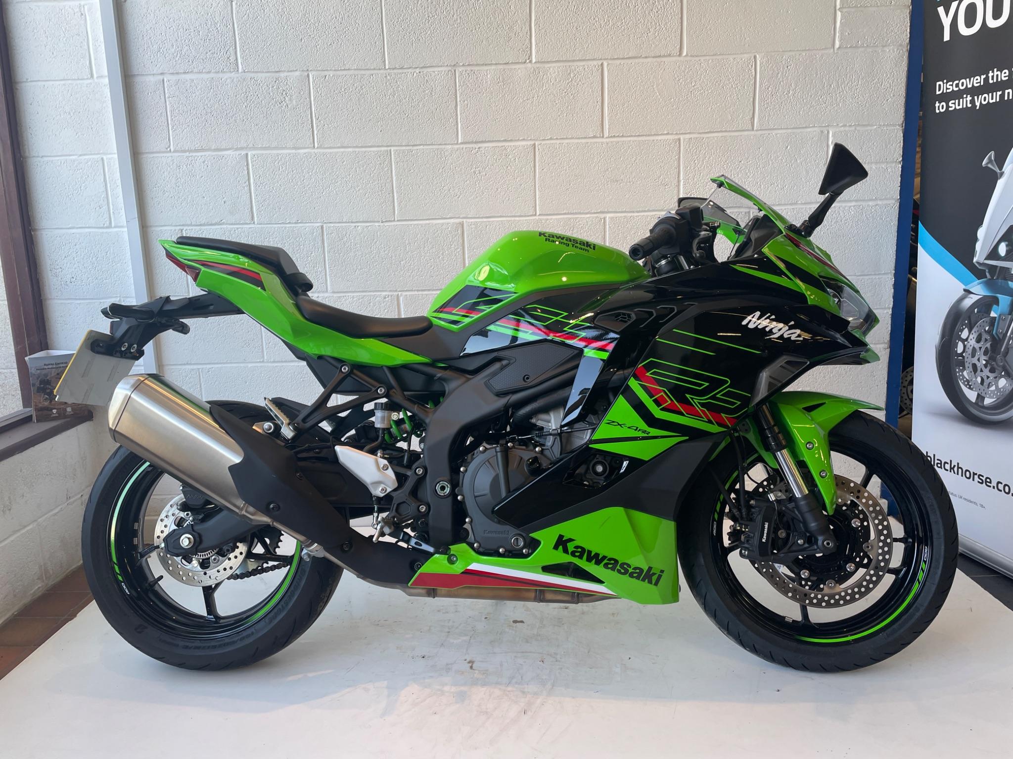 2025 Kawasaki Ninja ZX-4RR