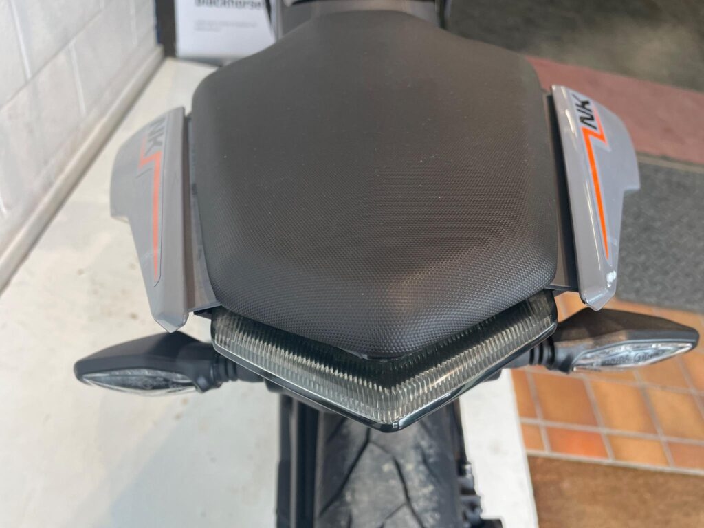 2024 CFMOTO 300NK