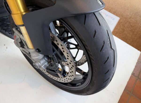 2023 Aprilia Tuono 1100 V4