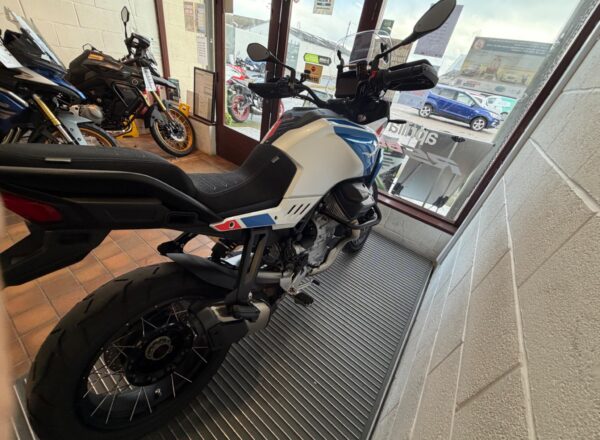 2025 Moto Guzzi Stelvio