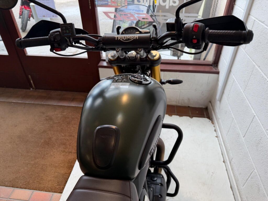 2024 Triumph Scrambler 400 X