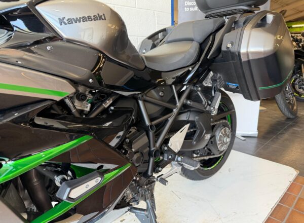 2021 Kawasaki Ninja H2 SX