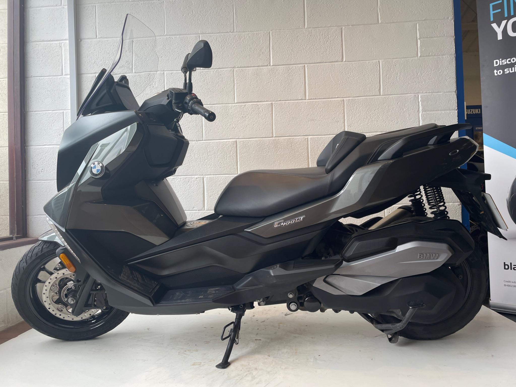 2022 BMW C 400