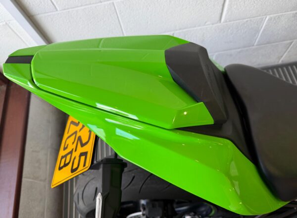 2025 Kawasaki Ninja ZX-4RR