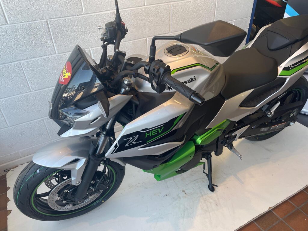 New Kawasaki Z7 Hybrid