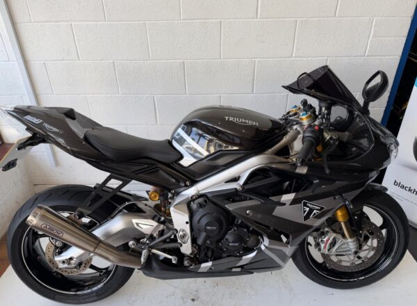 2019 Triumph Daytona Moto2 765