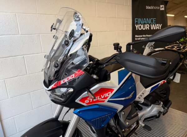 2025 Moto Guzzi Stelvio