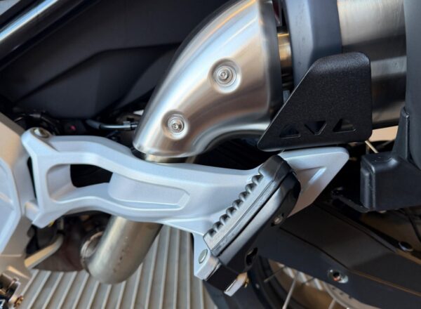 2025 Moto Guzzi V85