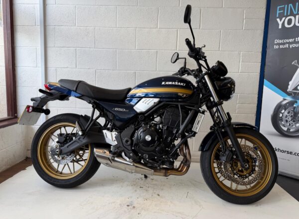 2026 Kawasaki Z650 RS