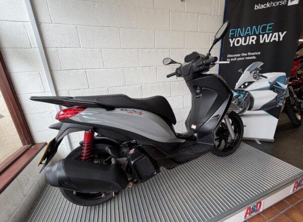 2024 Piaggio Medley 125