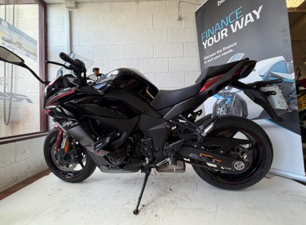 2023 Kawasaki Ninja 1000SX
