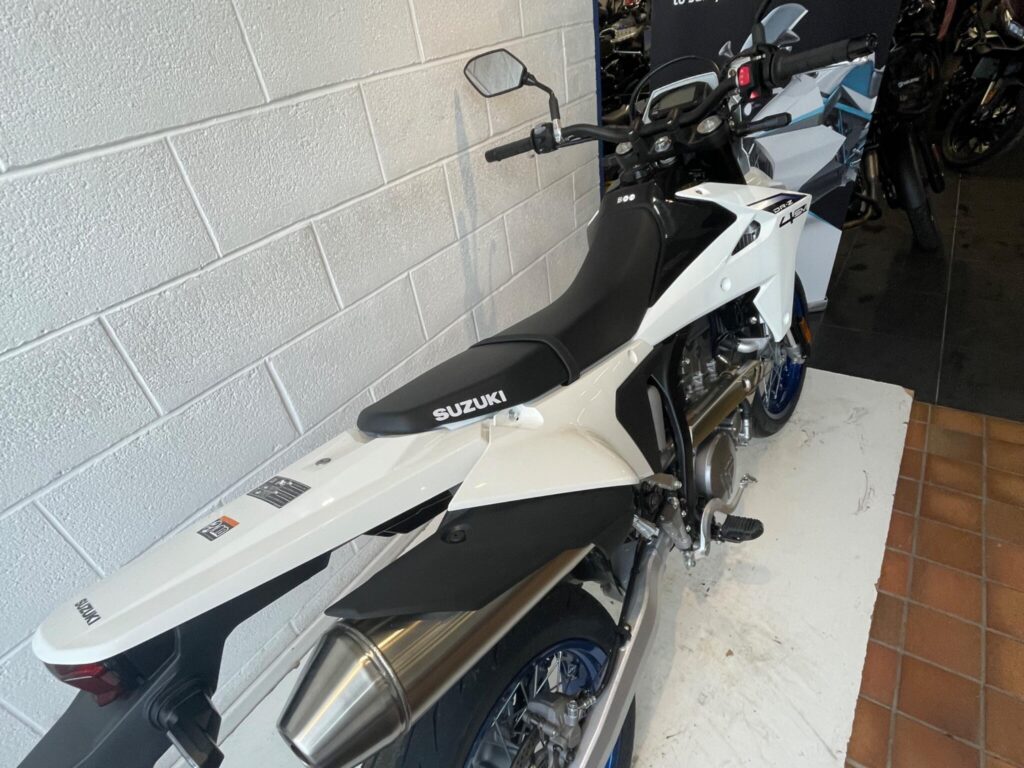 2025 Suzuki DR-Z4SM