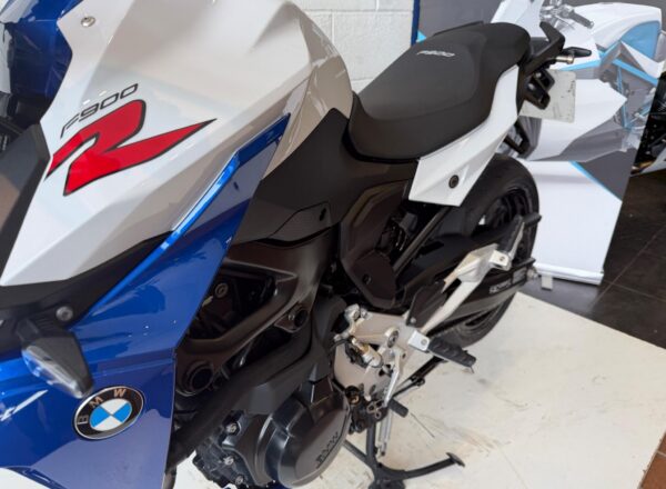 2023 BMW F 900 R