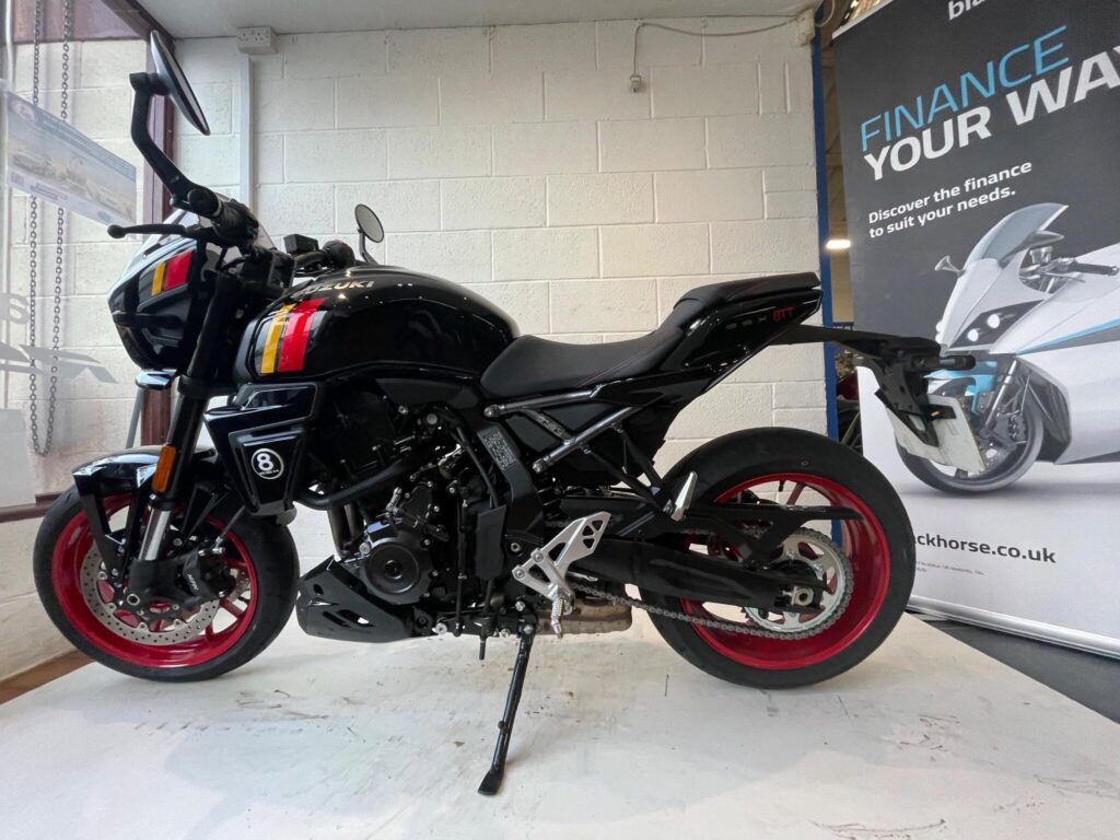 2025 Suzuki GSX-8TT