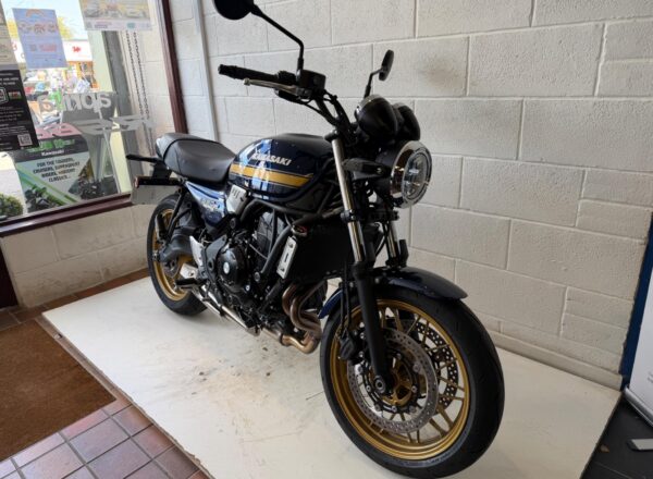 2026 Kawasaki Z650 RS